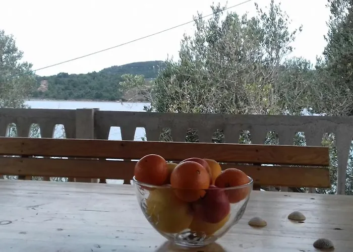 Secluded Fisherman's Krknata, Dugi Otok - 399 Дом отдыха *